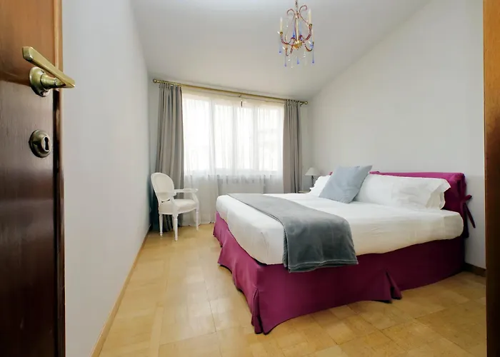 Lägenhet Treasurerome Spanish Steps Penthouse