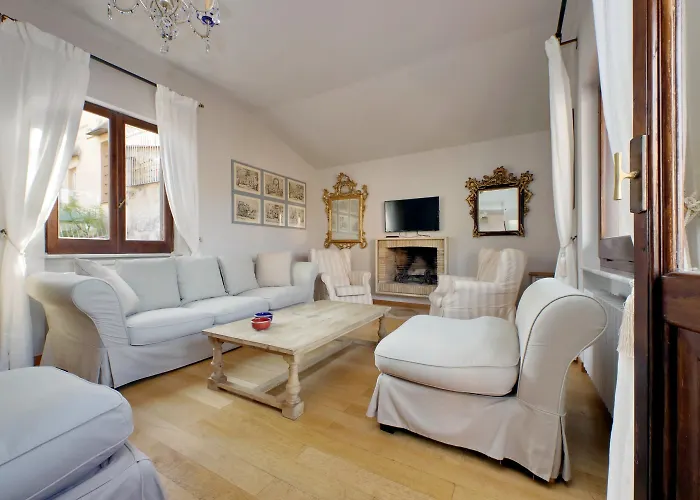 Lägenhet Treasurerome Spanish Steps Penthouse